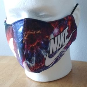 Nike face mask with filter inside